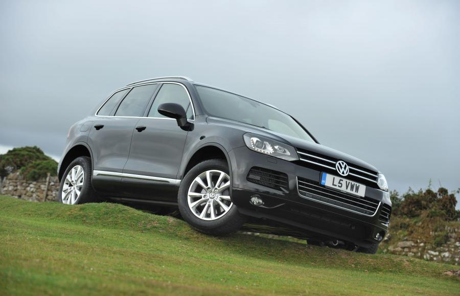  Volkswagen Touareg V6 TDi 2010 года  (UK) (фото 22 из 35)
